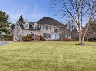 1 Wolfs Farm Rd, Hampton, NJ 08827