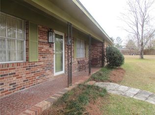 1691 Huckaby Rd, Waycross, GA 31503