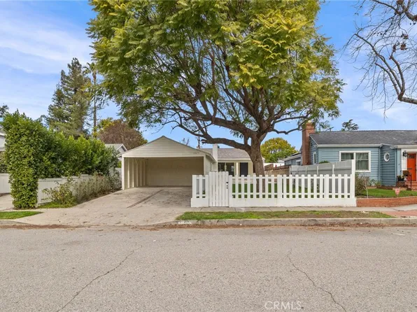 10815 Acama St, North Hollywood, CA 91602