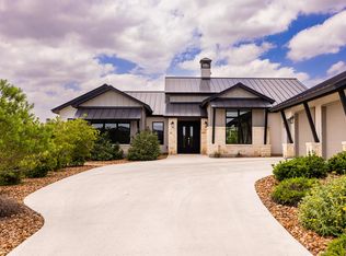1020 Pinnacle Vw E, Kerrville, TX 78028
