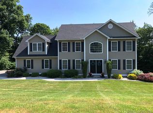 12 Oakengate Rd, Wolcott, CT 06716