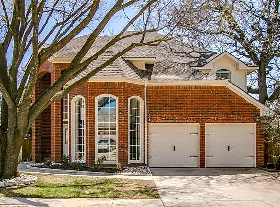 2nd image of 2505 Branch Oaks Ln