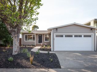 1352 Adobe Dr, Pacifica, CA 94044