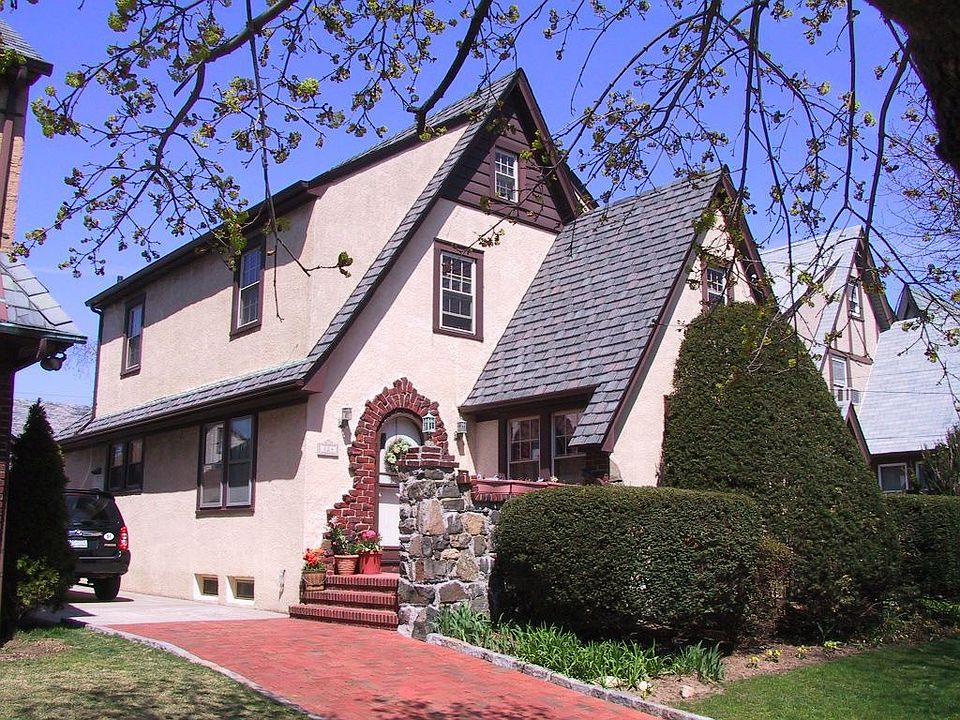 Beautiful Tudor