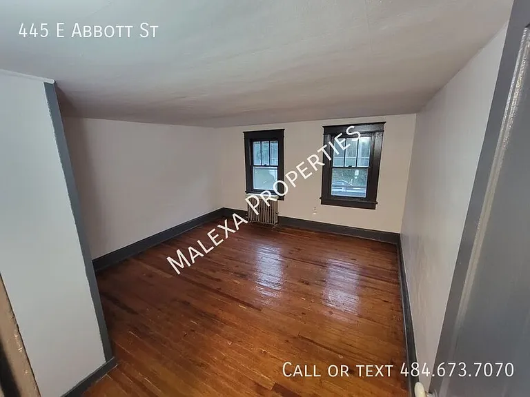 445 E Abbott St — Photo 10