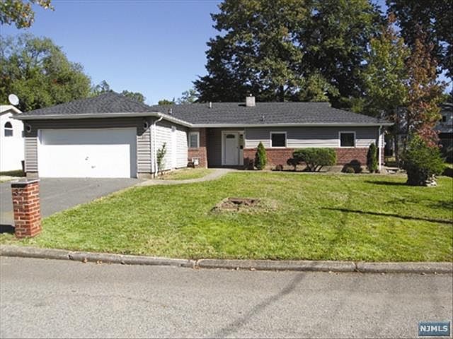1st image of 37 Emwood Dr
