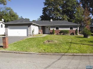 37 Emwood Dr, Emerson, NJ 07630