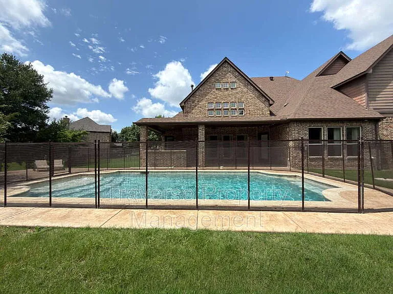 129 Acorn Ln — Photo 38