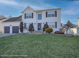 12 Jefferson Dr, Brick, NJ 08724