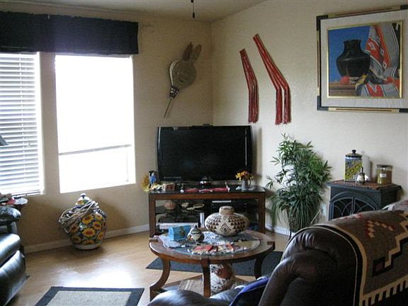 3rd image of 124 Crazy Horse Cir