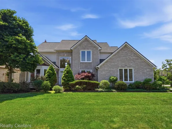 6860 Bridgemont Dr, Canton, MI 48187