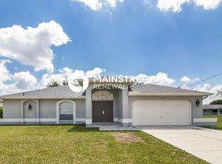 1107 SE 5th Ave, Cape Coral, FL 33990