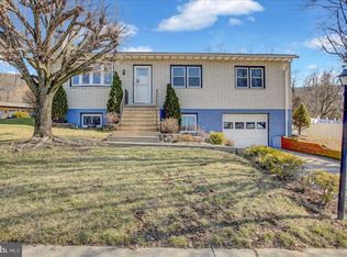 2321 Alsace Rd, Reading, PA 19604