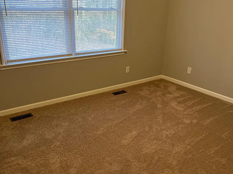11211 Surry Woods Ct — Photo 10