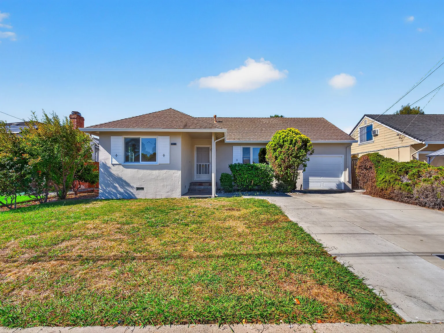 3 bed, 2.0 bath, 1484 sqft, $4,995 — Photo 1