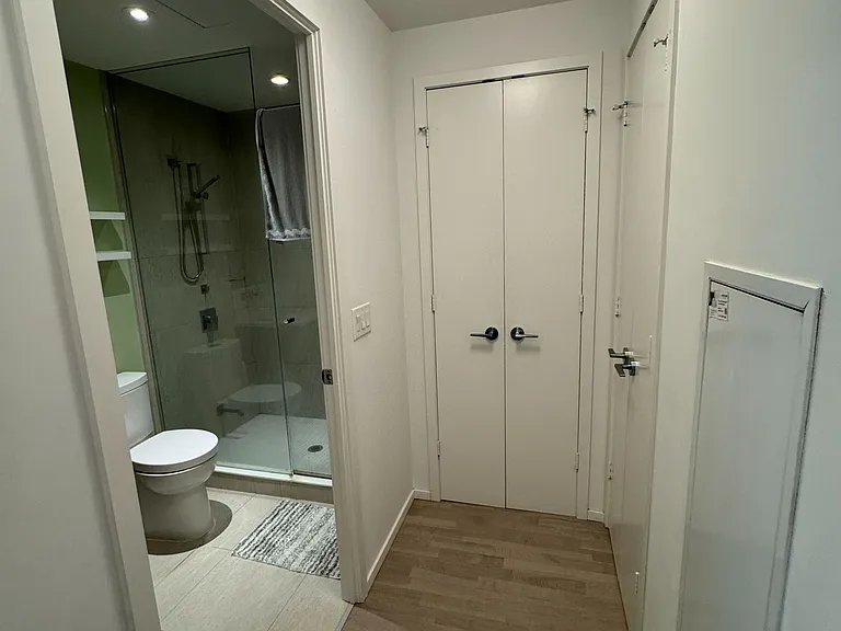 101 Charles St E #313 — Photo 14