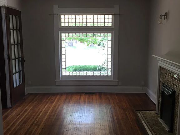 Front sitting room