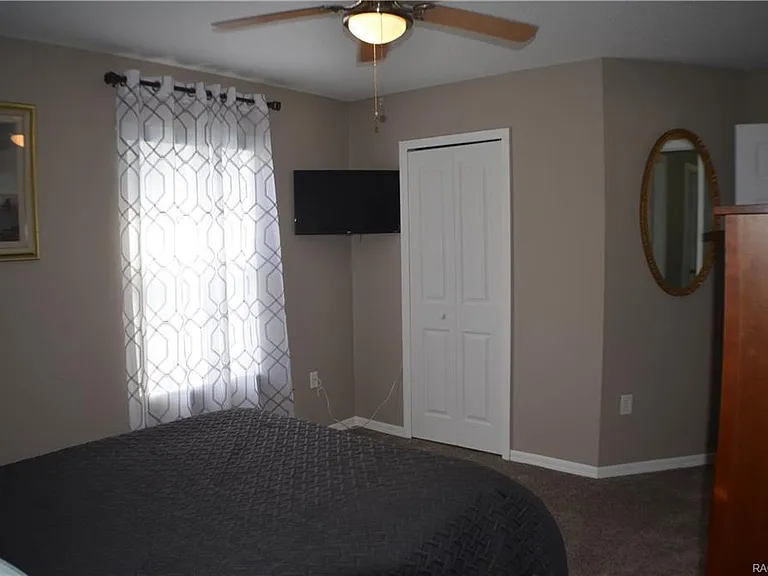 3134 W Randolph Ln — Photo 18