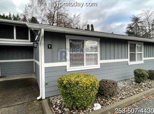 1722 E Pioneer APT 9, Puyallup, WA 98372