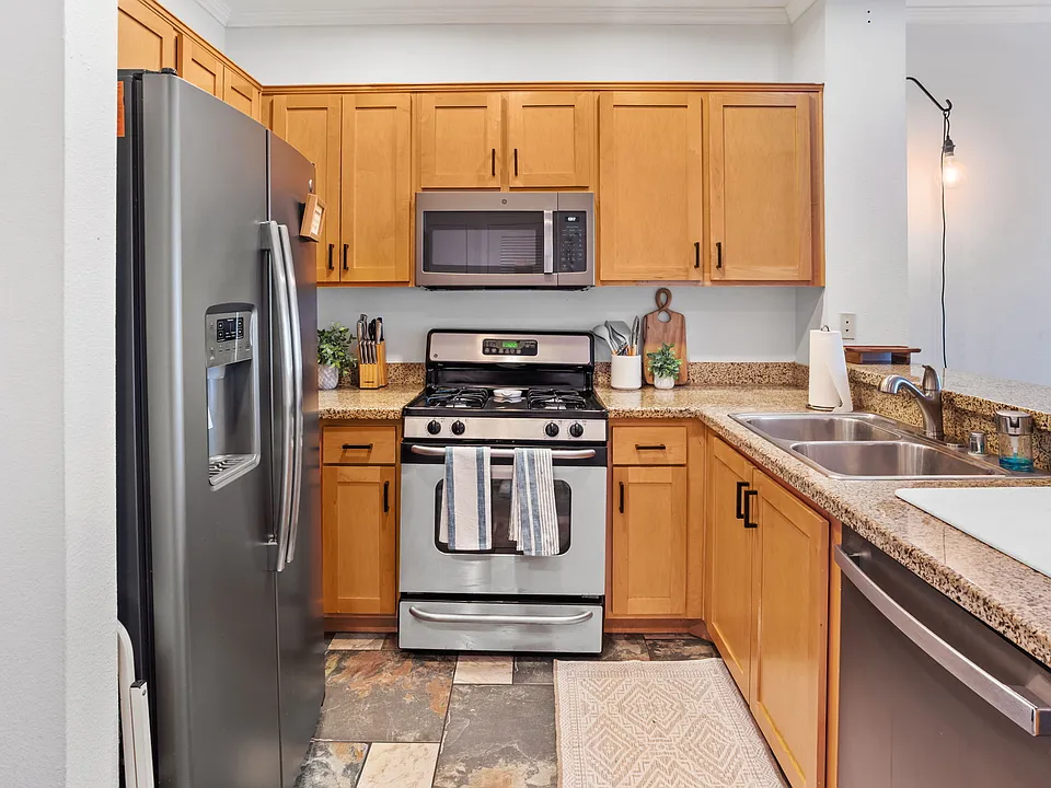 450 J St #6051-1