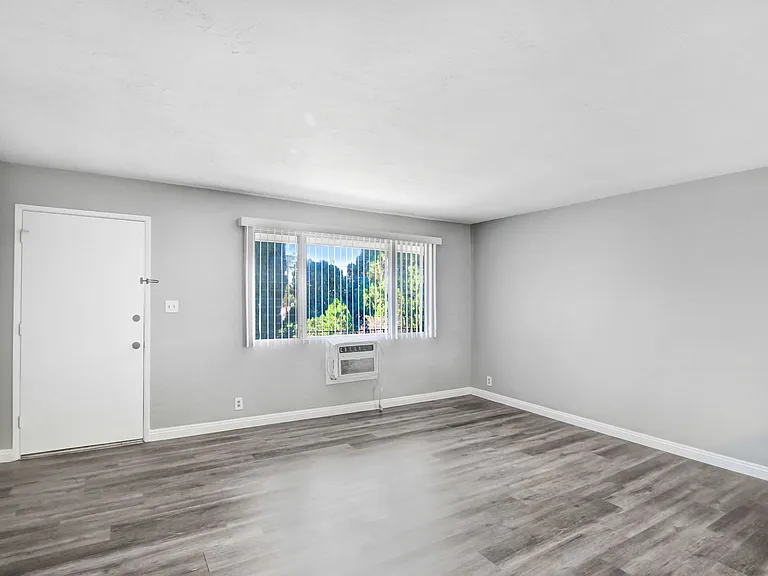 3801 Madison St. — Photo 2