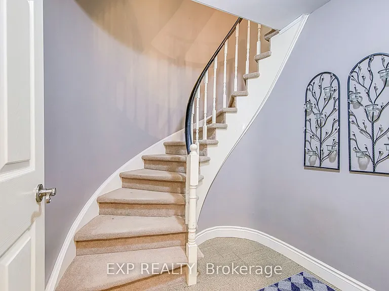 1225 Hedgestone Cres — Photo 37