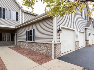 2178 Pine Ridge Ct, Grafton, WI, 53024