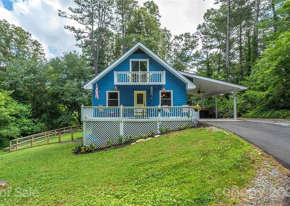 1st image of 144 Pinehurst Dr