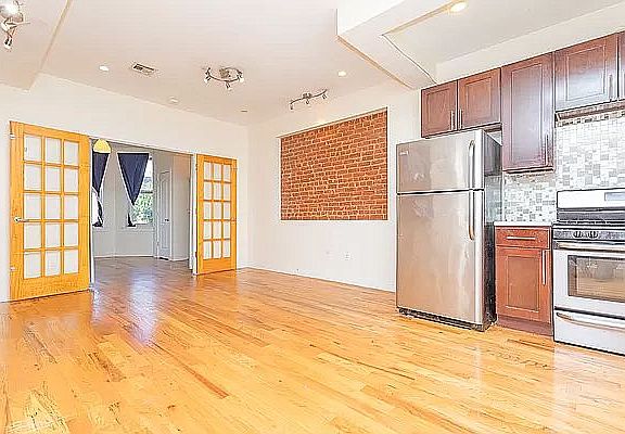 5th image of 776 Lincoln Pl #Zb