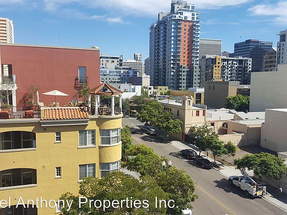 3rd image of 1608 India St Unit 608
