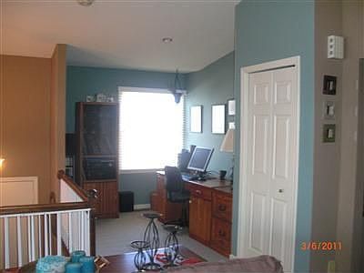 4th image of 502 Glade Pl