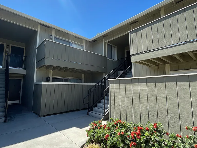 390 S Sunnyvale Ave #6 — Photo 9