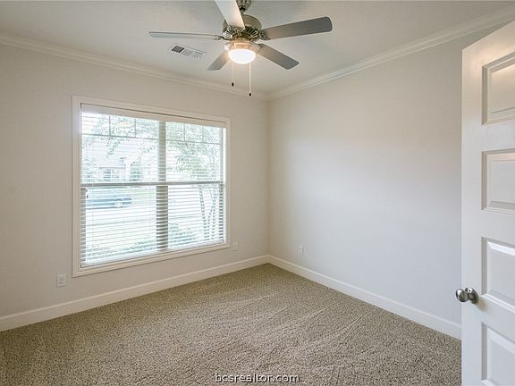 5th image of 15640 Long Creek Ln