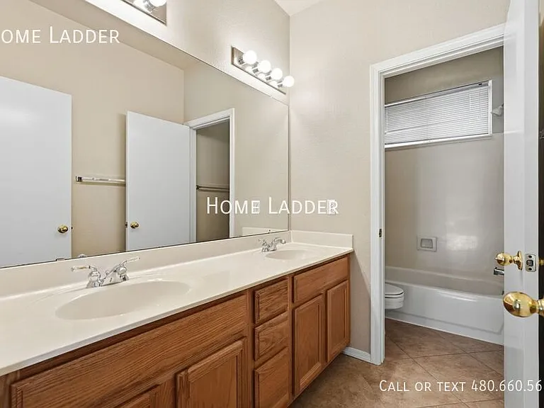 599 W Country Estates Ave — Photo 17