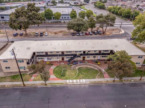 Saint Mark Ave, Newark, CA 94560