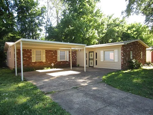 1616 Gowan Dr Photo 1