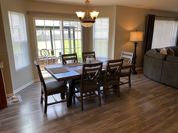 3rd image of 1626 Elderberry Ln