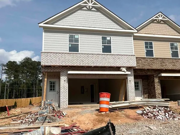 37 Creekside Commons Dr, Hoschton, GA 30548