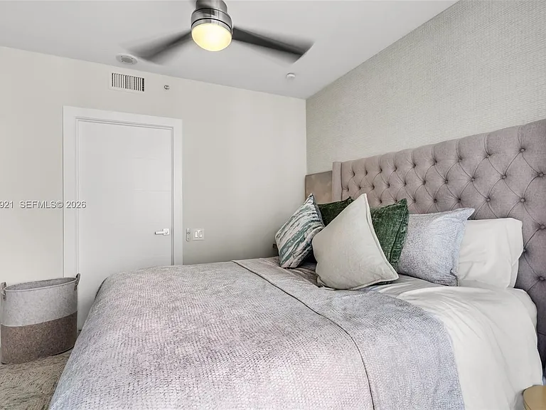 1500 Ocean Dr #707 — Photo 15