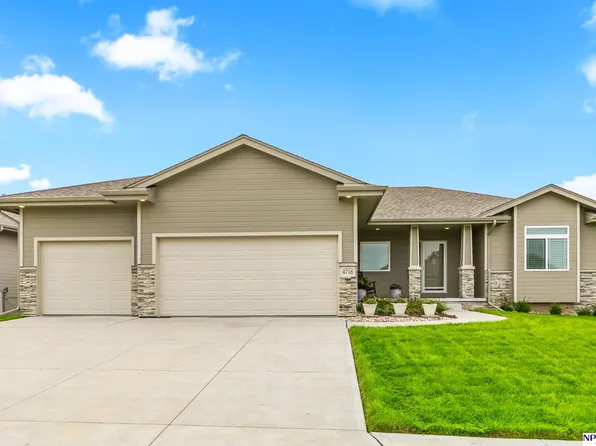 4716 N 205th Ave, Elkhorn, NE 68022