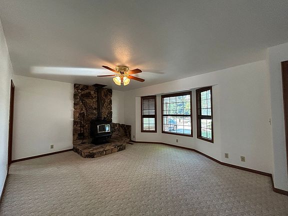 3rd image of 12334 Craig Ave