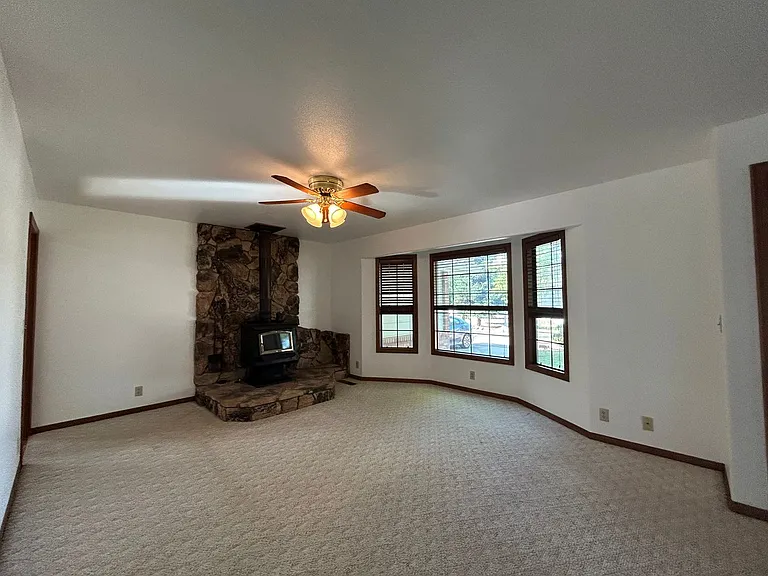 12334 Craig Ave — Photo 3
