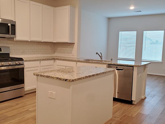 5th image of 14907 Hidalgo Valley Ln