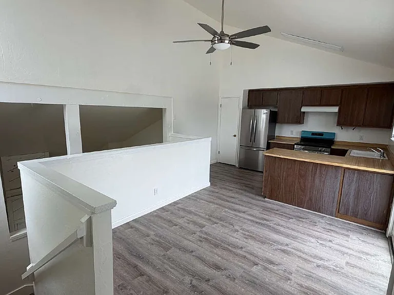 163 Michelle Dr #A — Photo 10