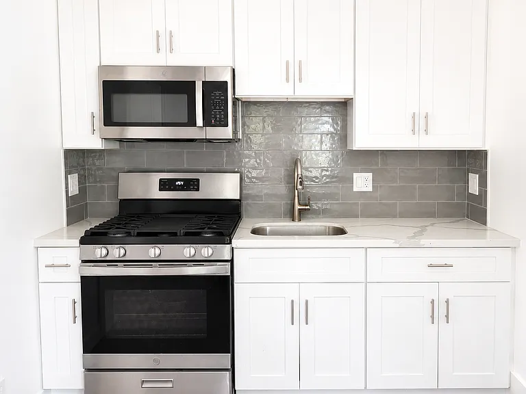 536 N Madison Ave #1 — Photo 9