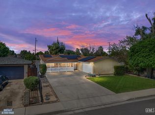 2716 5th St, Bakersfield, CA 93304