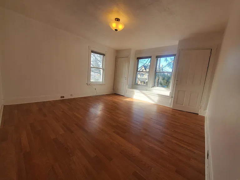 213 Lippincott Ave #2 — Photo 15
