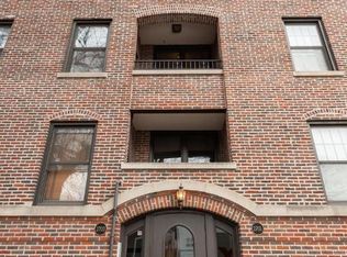 2703 N Wilton Ave #3, Chicago, IL