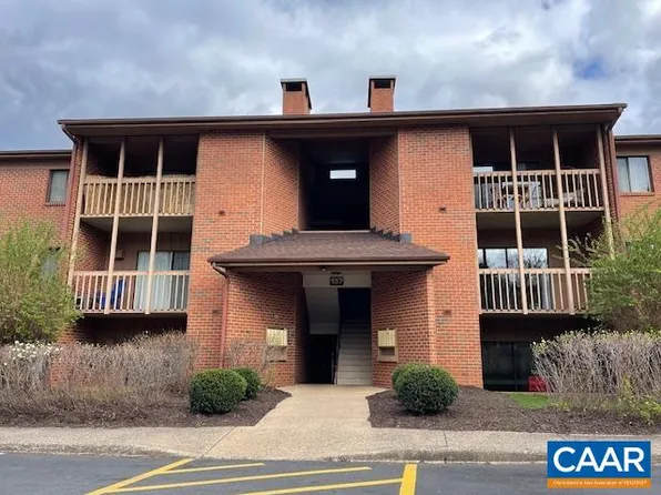 137 Green Turtle Ln APT 4, Charlottesville, VA 22901
