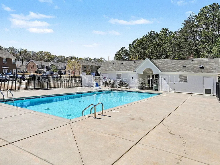 9315 Grand Valley Dr — Photo 45